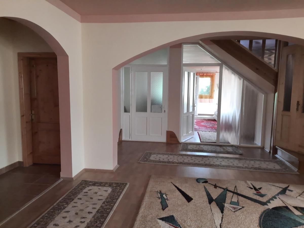 Antal Apartmans Lunca De Sus Kulcsoshaz Gyimesfelsolok Екстериор снимка